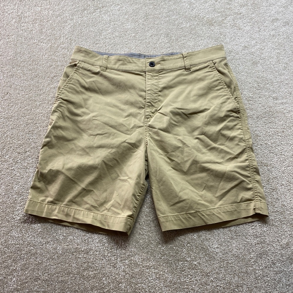 Nike Dri Fit Golf Shorts Mens 33 Tan Flat Front Performance Stretch Preppy